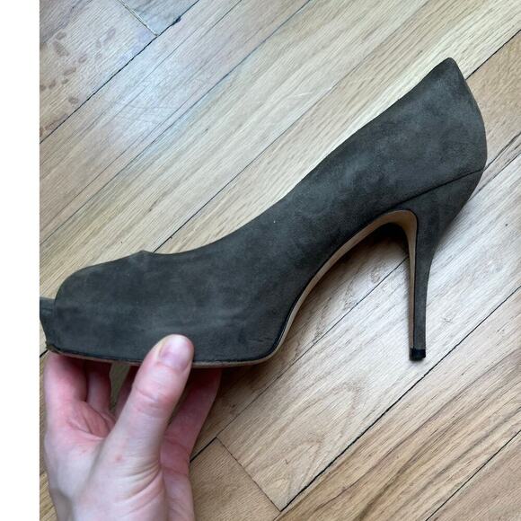 Gucci Women's 38.5 Heels Open Toe Pumps Suede Olive Green Taupe FLAWED Sz 8.5 - Picture 8 of 16